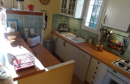 Salernes Casa | MARAVILLOSO! Encantadora Casita con aire acondicionado con vistas a Villag Provenç
