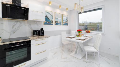 Sciegny Apartamento | Wonder Home - Domek Sielsko Czarodziejsko blisko Karpacza, z widokiem na góry i tarasem