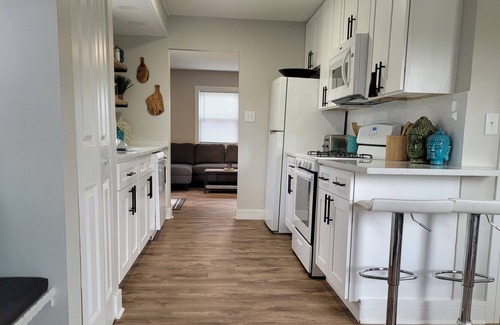 Solon Mills Casa | Wonder Lake House- one block from the lake