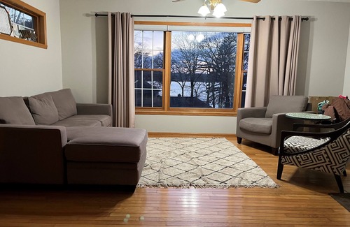 Solon Mills Casa | Wonder Lake Sanctuary