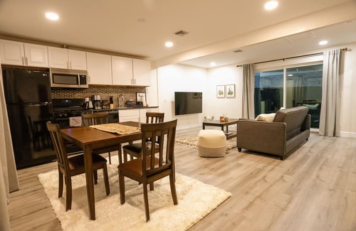 West Hills Casa | Wonderful 1BD Guest House with Outdoor Experience