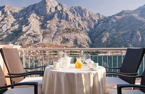 Muo Apartamento | Nuevo apartamento de lujo de 2 dormitorios con hermosas vistas de la bahía de Kotor