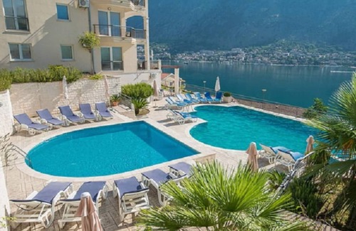 Muo Apartamento | Nuevo apartamento de lujo de 2 dormitorios con hermosas vistas de la bahía de Kotor