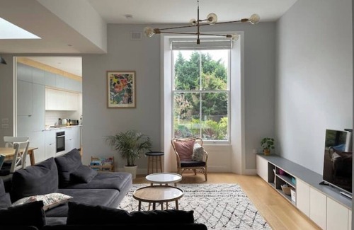 Kilburn Apartamento | Wonderful 2 bedroom flat with terrace