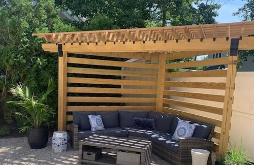 Cos Cob Casa | Wonderful 3 bd 2 ba with enclosed garden