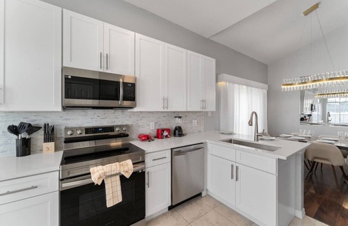 Crystal Cove Casa | Wonderful 4BD Home Toy Story and Mickey Room with Pool