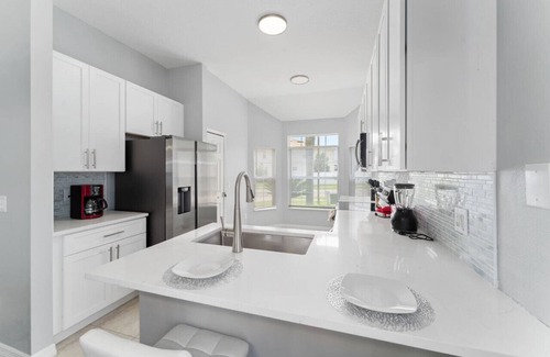 Crystal Cove Casa | Wonderful 4BD Home Toy Story and Mickey Room with Pool