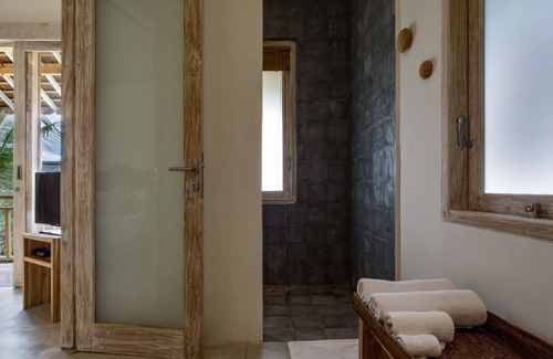 Kerobokan Villa | Wonderful 9BR Villa with Pool, Bali Villa Bali Villa 2218