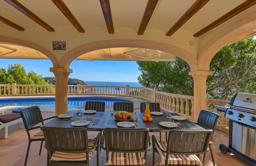 Mar Azul Villa | Villa maravillosa y confortable en Jávea, Costa Blanca, España con piscina privada para 8 personas