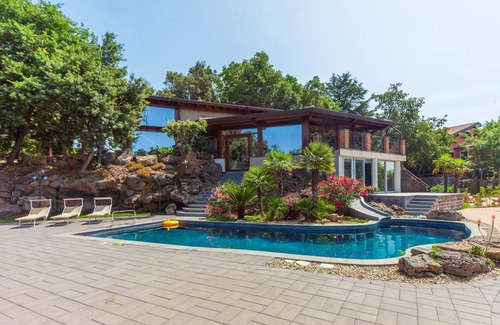 Trecastagni Villa | Propiedad maravillosa y relajante, piscina privada, piscina termal