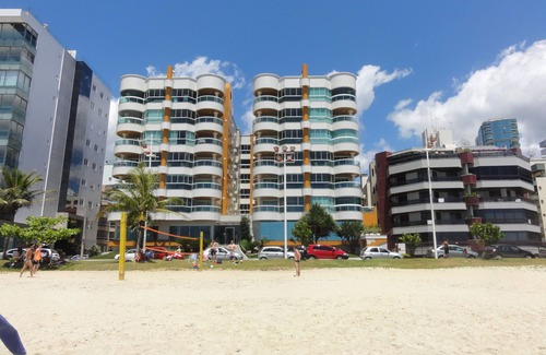 Centro Apartamento | frente plano maravillosa al mar w / 1 suite + 2 habitaciones w / 8 pers. + WI-FI