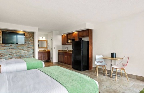 Historic Downtown Kissimmee Complejo | Wonderful Apt Hotel with Pool in Kissimmee 2