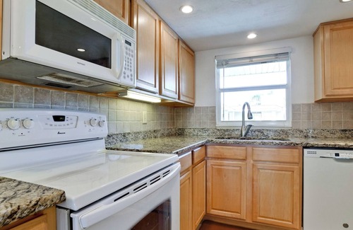 Holmes Beach Complejo | WONDERFUL BEACH VIEWS AND LARGE POOL!