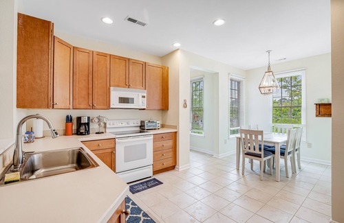 Ocean View Casa | Wonderful Bear Trap Dunes Townhouse w/Free WiFi, Shared Pool, Deck, W/D, & AC