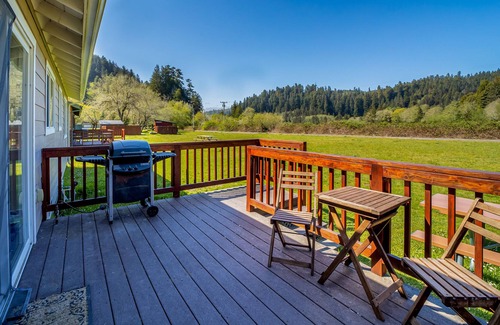 Orick Cabina | Wonderful Cabin Near the Coast with Free WiFi & Gas Grill - Perfect for Families