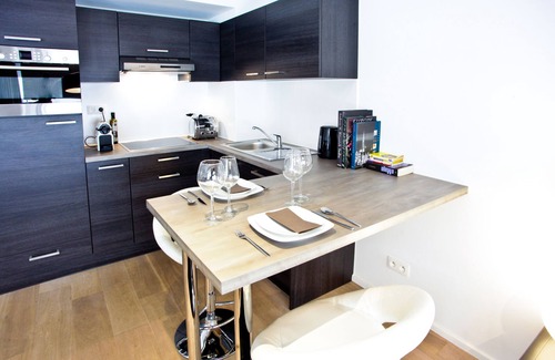 Vorst Apartamento | Flat Moliere-Apartamento-Baño en la habitacion
