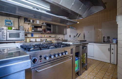Bayerisch Eisenstein Casa | Maravillosa casa de vacaciones privada para 36 personas con WIFI, TV, terraza y aparcamiento