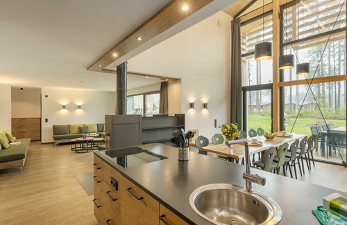 Leutkirch im Allgau Casa | Estupenda casa de vacaciones privada con jacuzzi, piscina, WIFI, TV, terraza, aparcamiento