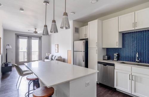 Govalle Apartamento | Wonderful East Austin 1BR w/ Deck & W/D, nr Shops & Dining, by Blueground