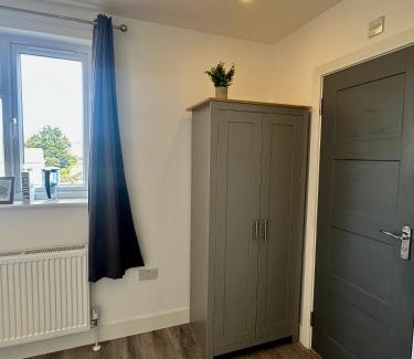 Raynes Park Casa | Wonderful Ensuite room In Wimbledon