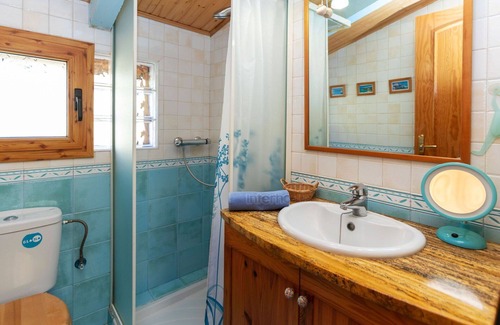 Caldes de Malavella Casa | Wonderful private villa for 8 people with WIFI, private pool, TV and parking