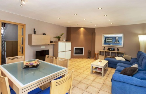 Caldes de Malavella Casa | Wonderful private villa for 6 guests with WIFI, private pool, TV, terrace and parking