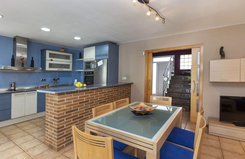 Caldes de Malavella Casa | Wonderful private villa for 6 guests with WIFI, private pool, TV, terrace and parking