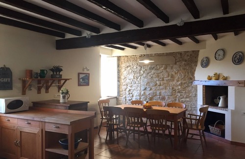Caudeval Otro | Maravillosa casa de campo y cabaña con gran piscina climatizada