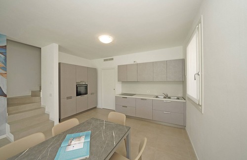San Benedetto di Lugana Villa | Wonderful Garda Villa | 3 Bedrooms | Villa Prestigio 2 | Private Pool & Close to Amenities | Brescia