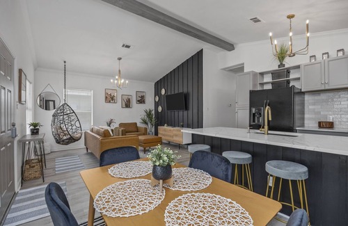 Northside Casa | Wonderful Getaway in East Houston