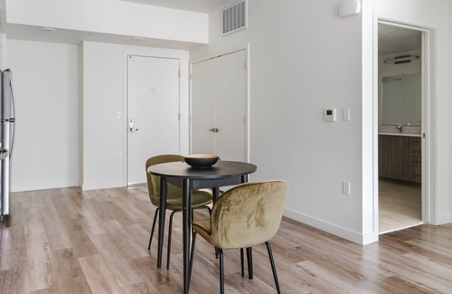 Hayward Apartamento | Wonderful Hayward 1BR w/ Heated Pool, near Shops & Dining, by Blueground