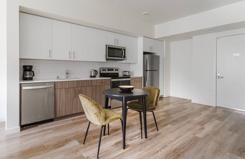Hayward Apartamento | Wonderful Hayward 1BR w/ Heated Pool, near Shops & Dining, by Blueground