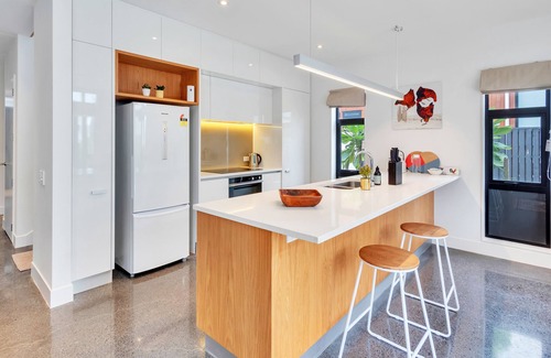 Hobsonville Casa | Wonderful Hobsonville Three Bedroom Home