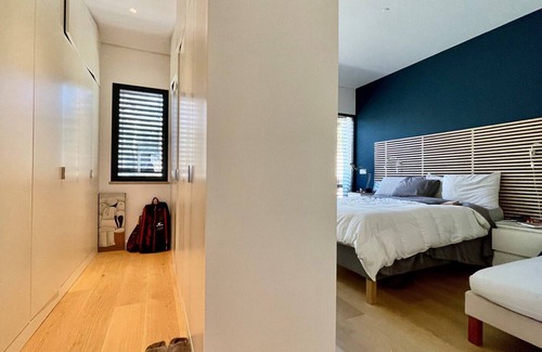 Caxias Casa | Wonderful home 3 mins from beach; 15 mins from Lisboa by train!