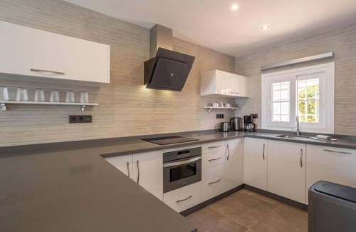 Chimenea Casa | "Wonderful house just above the Sea" con vistas al mar, jardín y Wi-Fi