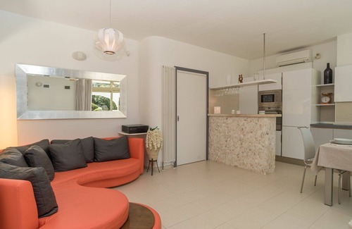 Santa Reparata Villa | Maravillosa casa de vacaciones privada con piscina privada, jacuzzi, A/C, TV, patio, aparcamiento