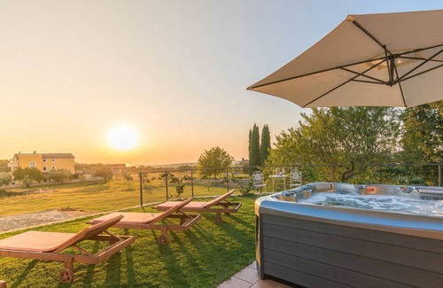 Rovinjsko Selo Cabaña | Villa moderna Rovinjsko, Selo con piscina y jacuzzi