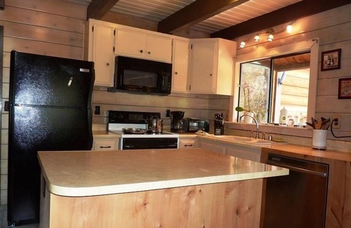 Truckee Cabina | Cabina de la montaña maravillosa en un gran precio! 9 plazas