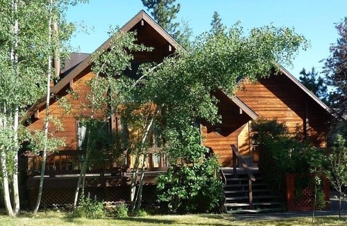 Truckee Cabina | Cabina de la montaña maravillosa en un gran precio! 9 plazas