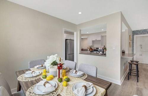 Seal Beach Casa | Wonderful Naples Beauty cottage 2 mins 2 the sand