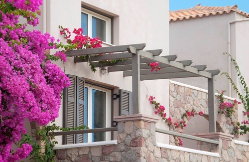 Neapoli Villa | Wonderful Neapoli Villa | Garden and Sea View Villa | 2 Bedrooms | Large Garden & Wonderful Sea Views | Peloponnese