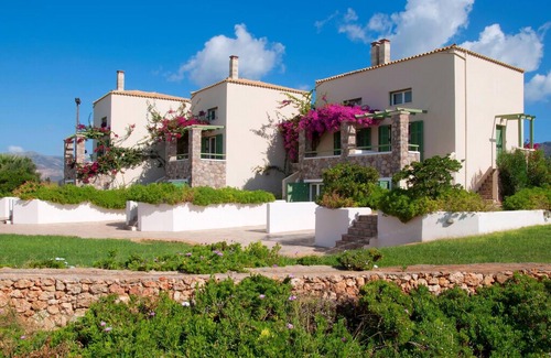 Neapoli Villa | Wonderful Neapoli Villa | Garden and Sea View Villa | 2 Bedrooms | Large Garden & Wonderful Sea Views | Peloponnese