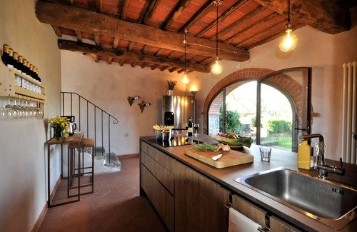 Montegonzi Villa | Casa de vacaciones privada con A/C, piscina privada, WIFI, TV, veranda, vista panorámica