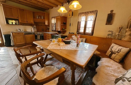 Brodingberg Casa | Estupenda casa de vacaciones privada con bañera de hidromasaje, WIFI, A/C, TV, patio, aparcamiento