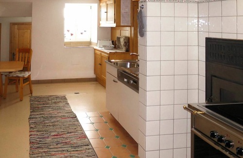 Sankt Gallenkirch Villa | Estupenda casa de vacaciones privada para 16 personas con TV, patio y aparcamiento