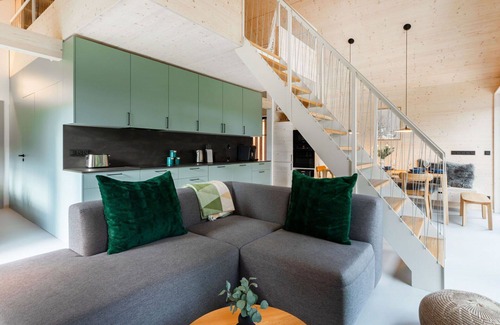 Bily Potok Villa | Maravillosa casa de vacaciones privada con WIFI, TV, terraza, mascotas permitida y aparcamiento