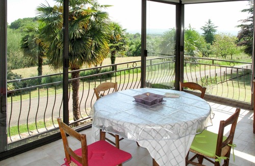 Altillac Casa | Estupenda casa de vacaciones privada con WIFI, TV, terraza, mascotas permitida y vista panorámica