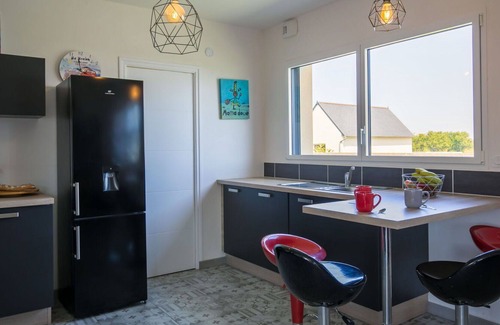 Berven Casa | Maravillosa casa de vacaciones privada con WIFI, TV, terraza, mascotas permitida y aparcamiento