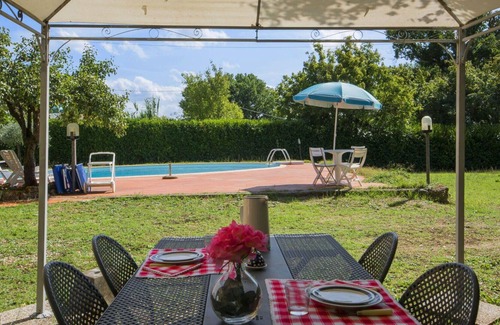 Simignano Villa | Estupenda casa de vacaciones privada con piscina privada, patio y aparcamiento, cerca de Siena