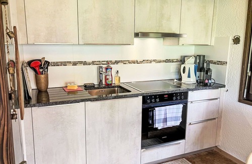 Bouveret Casa | Preciosa casa de vacaciones privada para 4 personas con WIFI, TV, mascotas permitida y aparcamiento